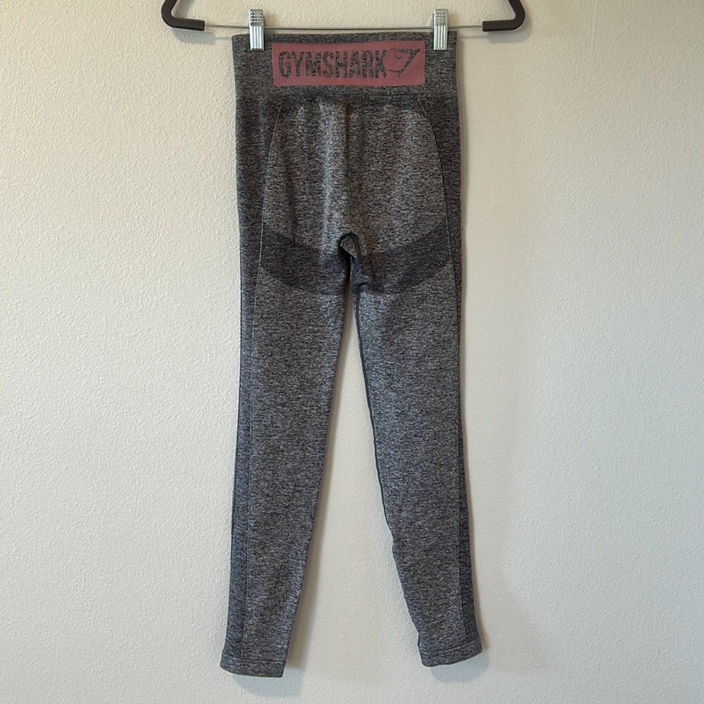 Gymshark Gray Pink Leggings Women’s Small